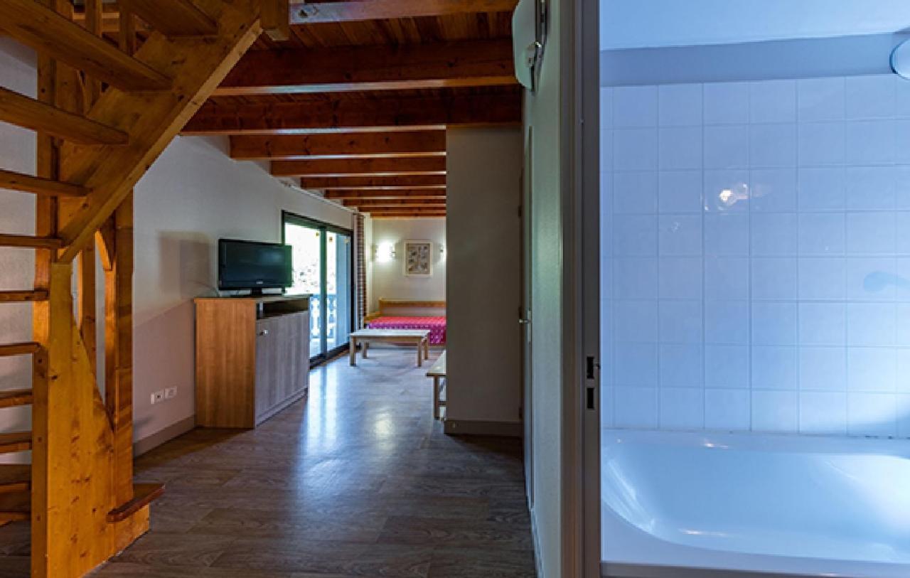 Residence Les Trois Vallees - Arreau Exterior photo