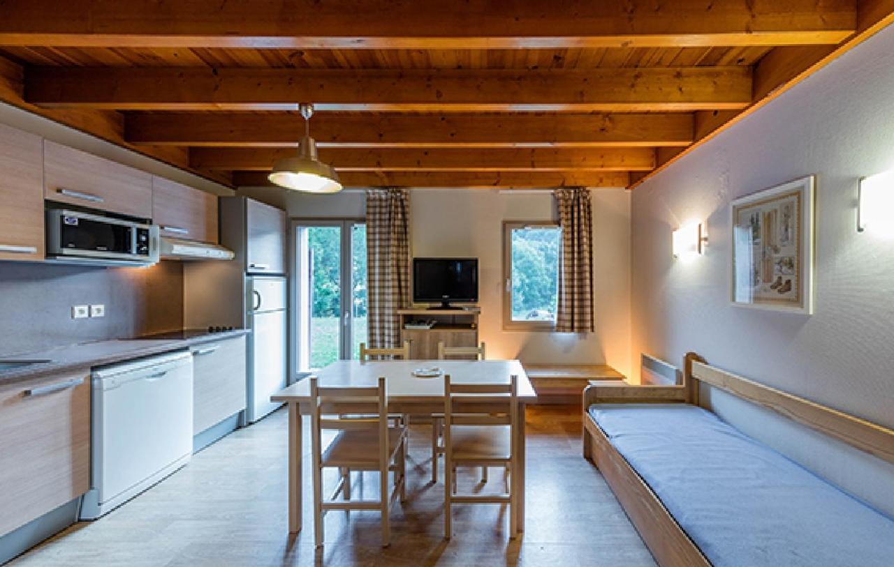 Residence Les Trois Vallees - Arreau Exterior photo
